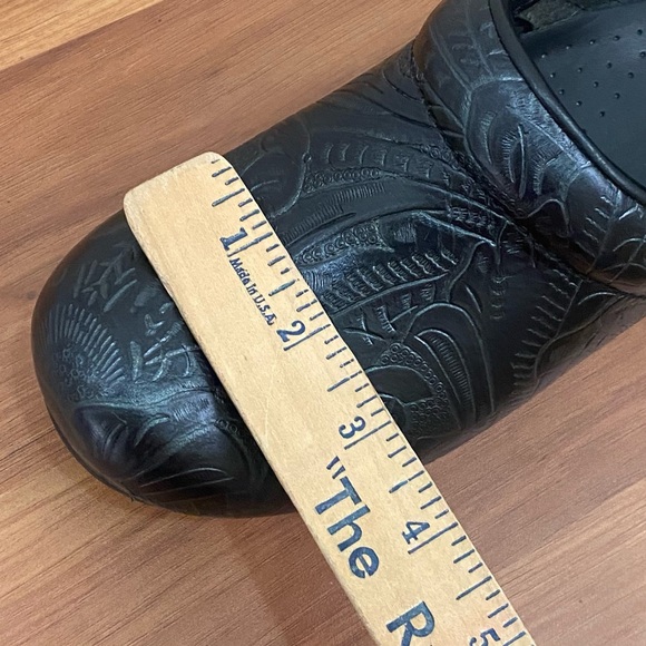 DANSKO 906020202 Professional Clog Black Tooled Leather Clogs Size 39 8.5-9US - Picture 10 of 16